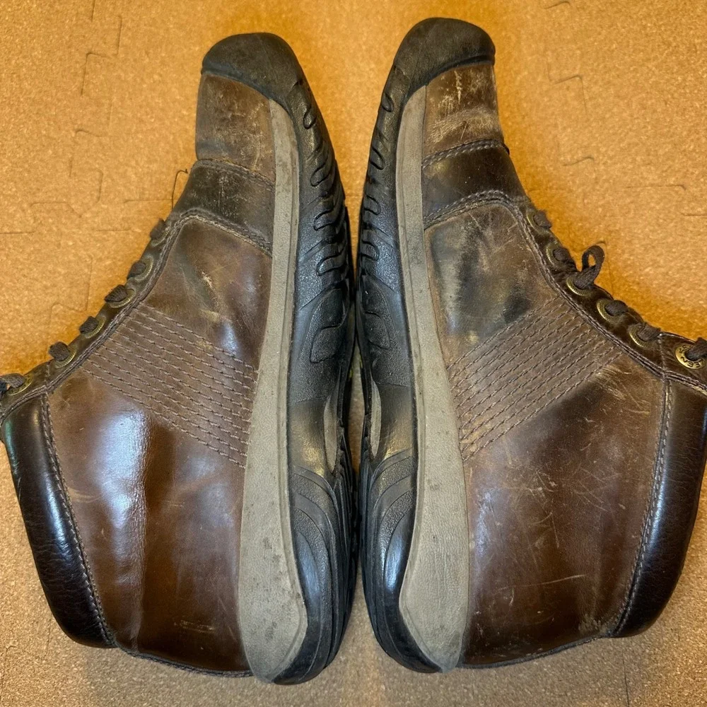 Keen Presidio II Chukka Boots Mens 9.5 Brown Leather Lace Up Hiking 1024217